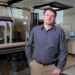 Jeremy Schmutz in the lab